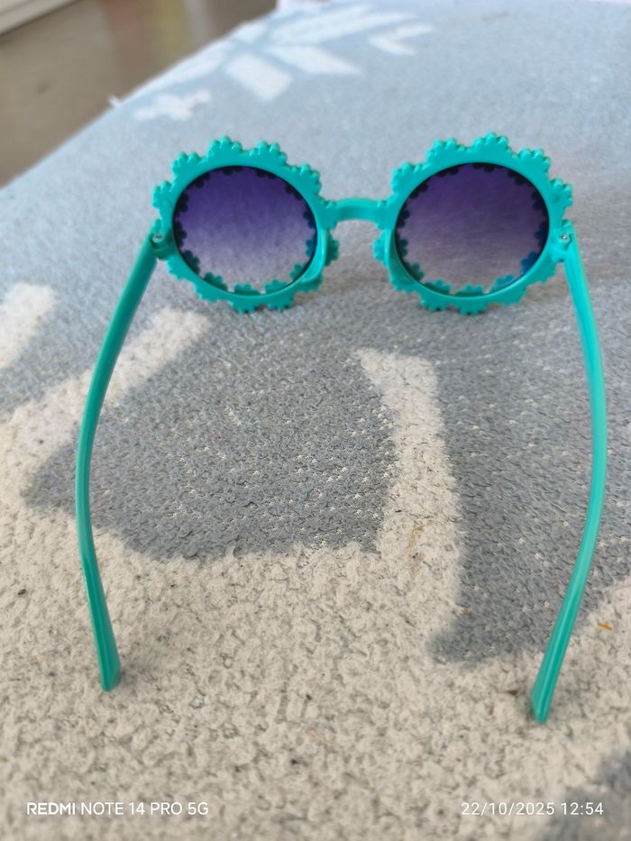 Lunette de soleil ☀️ - photo numéro 3