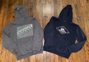 Lot sweats quiksilver  12 ans  Portés bon état