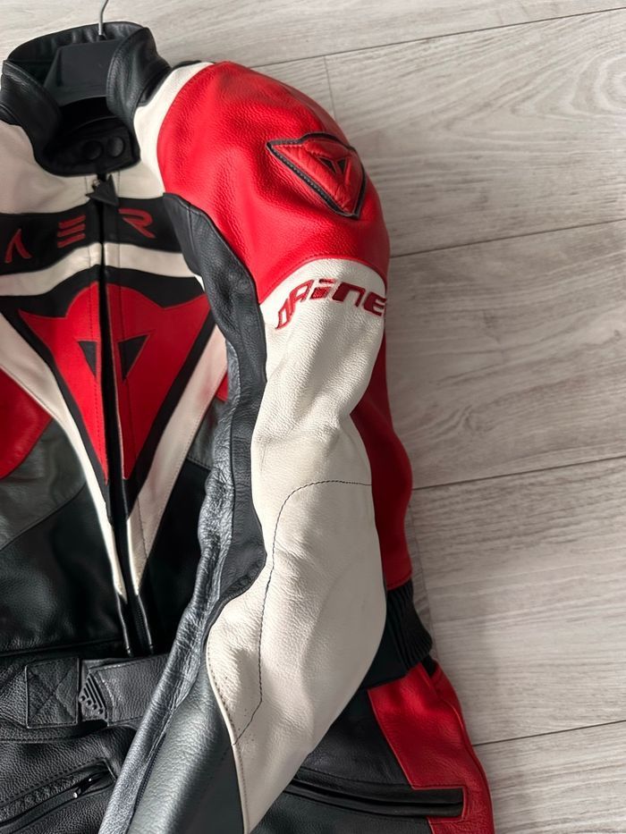 Combinaison moto blouson et pantalon cuir Dainese - photo numéro 5