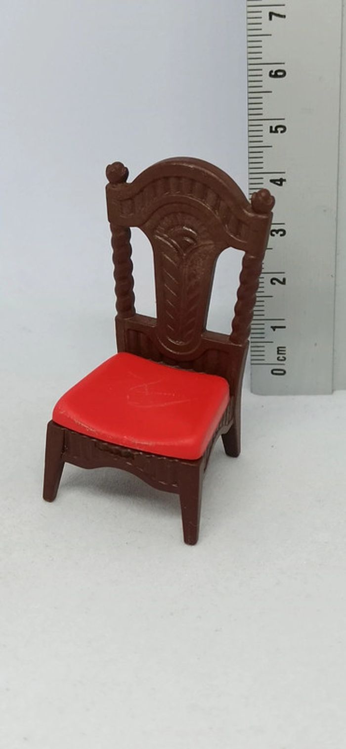 Chaise couleur bois avec assise rouge playmobil