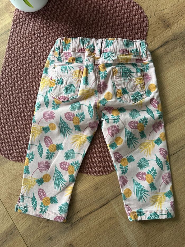 Jeans longueur 3/4 ananas 🍍 98cm /3 ans - photo numéro 3