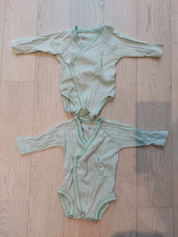 Lot 4  bodies manches longues 1m - photo numéro 4