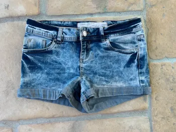 Short taille basse