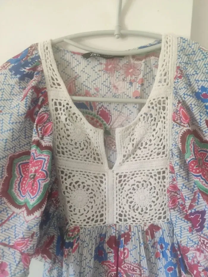 Zara top chemisier fleurie broderie M - photo numéro 4