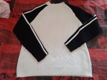 Pull noir et blanc