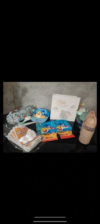 Gros lot d' accessoires pour bébé