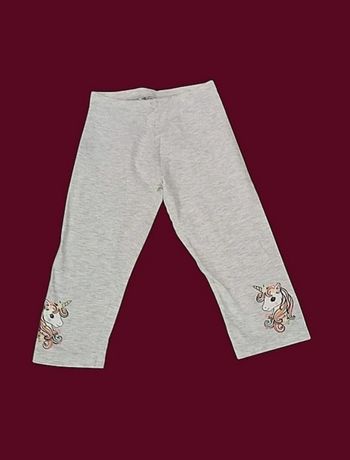 Legging court capri licorne gris chiné C&A taille 10 ans