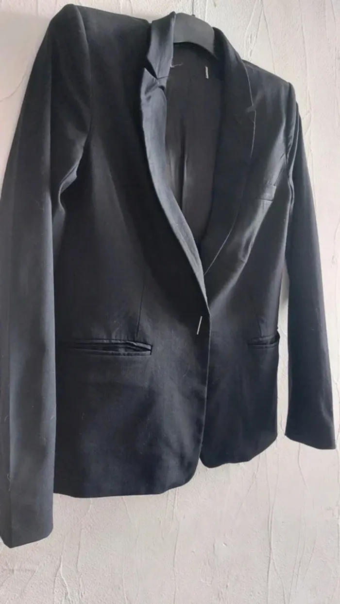Veste noire élégante 1 bouton - photo numéro 3