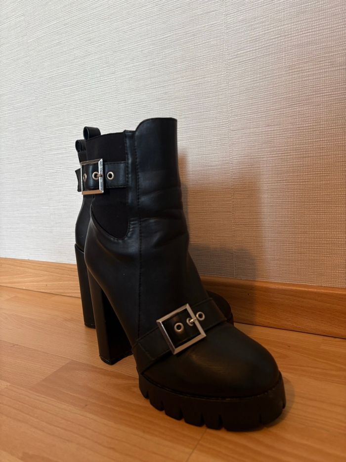 Bottes - photo numéro 3