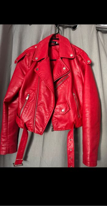 Blouson en cuir rouge femme