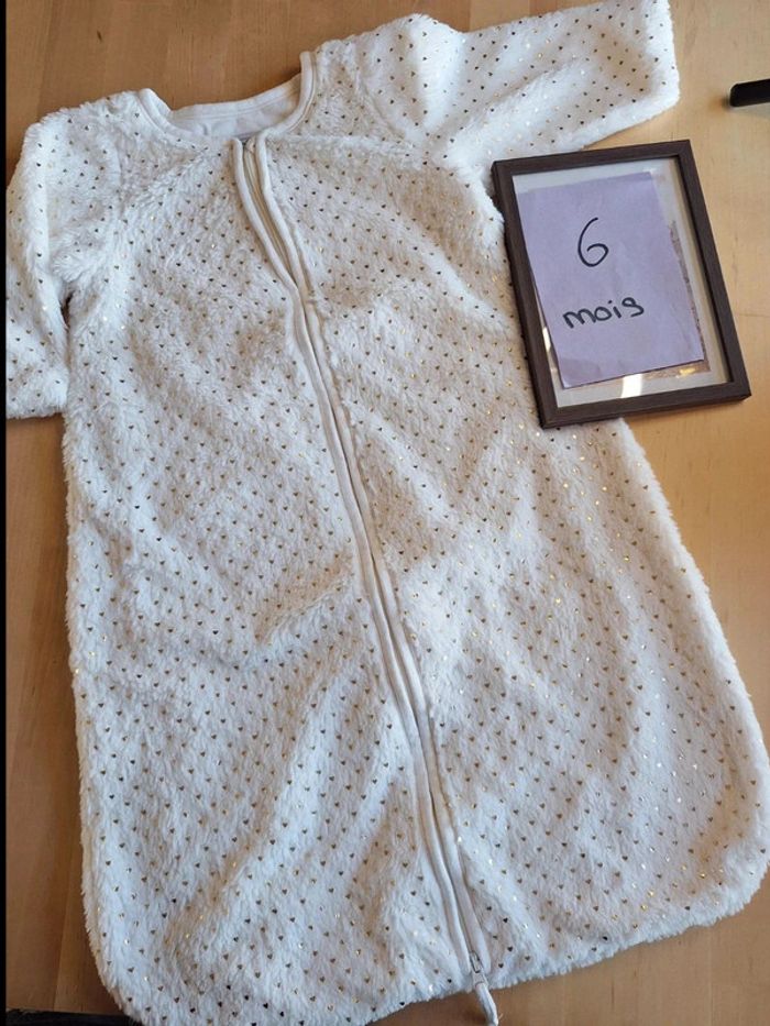 Gigoteuse pour fille taille 6 mois Marque premaman très bon état
