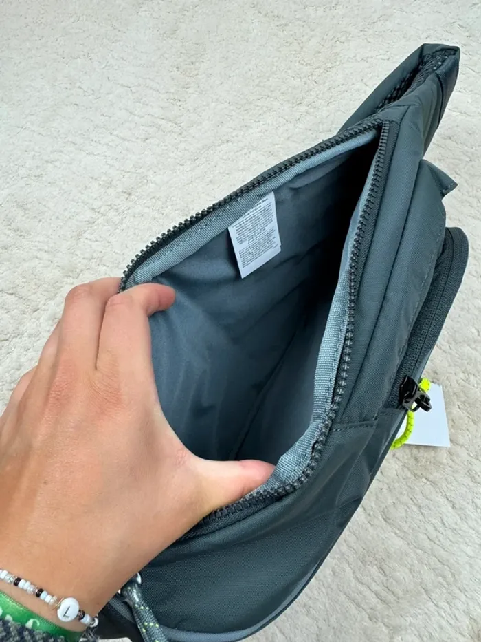 Sling Bag Nike 8L Y2k Noir Neuf - photo numéro 6