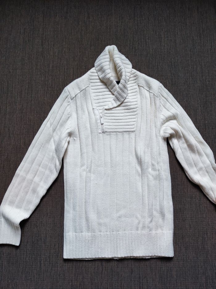 Magnifique pull blanc Celio