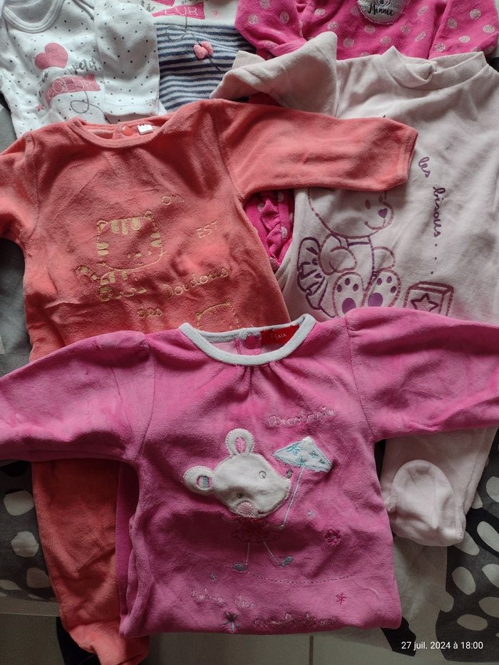 Lot de 7 pyjamas - photo numéro 2