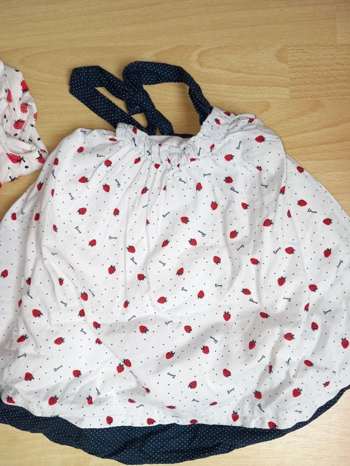 Robe fraises🍓 avec ses 2 bodies 18 mois Excellent état - photo numéro 2