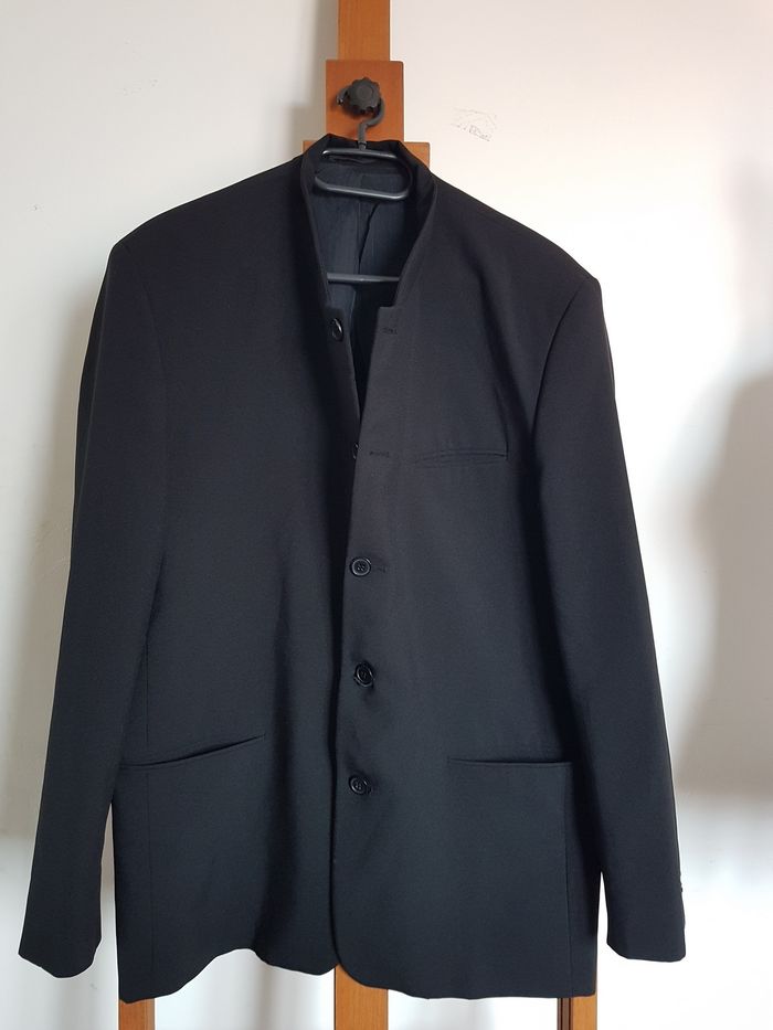 Blazer homme noir. Boutonné, épaulettes, doublé. Manta. Taille 54.