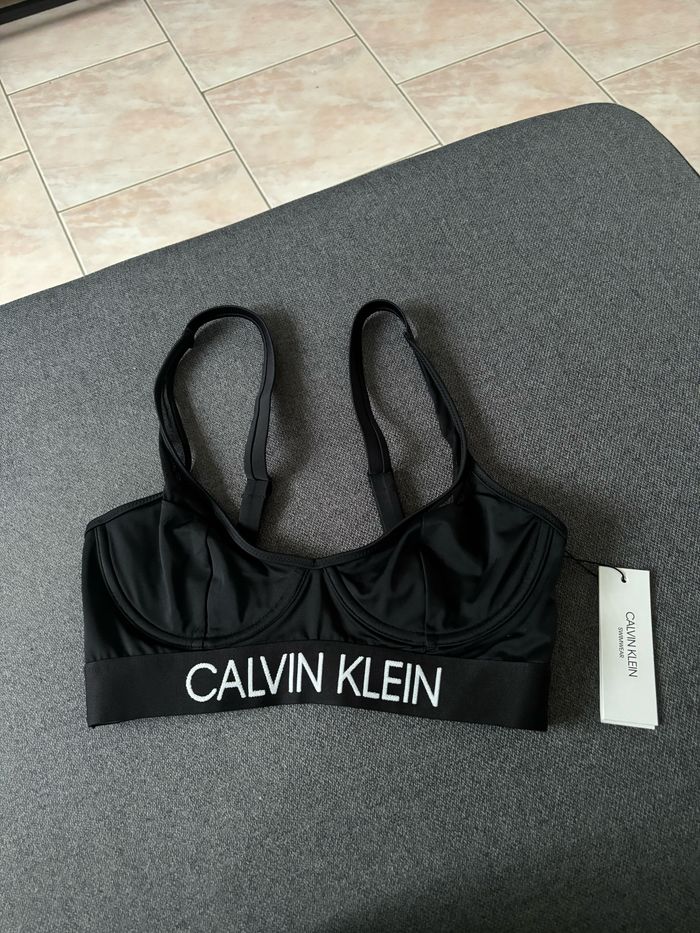 Haut de maillot de bain noir Calvin Klein