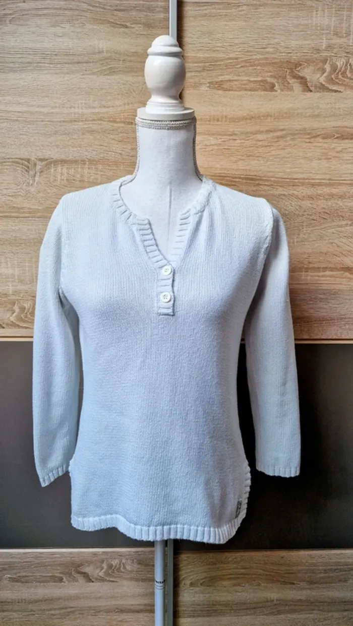 Pull blanc