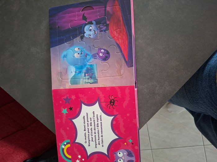 Livre puzzle vampirina - photo numéro 3