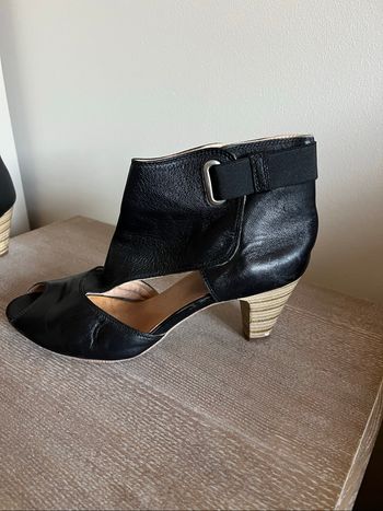 Chaussures très bon état noires en cuir