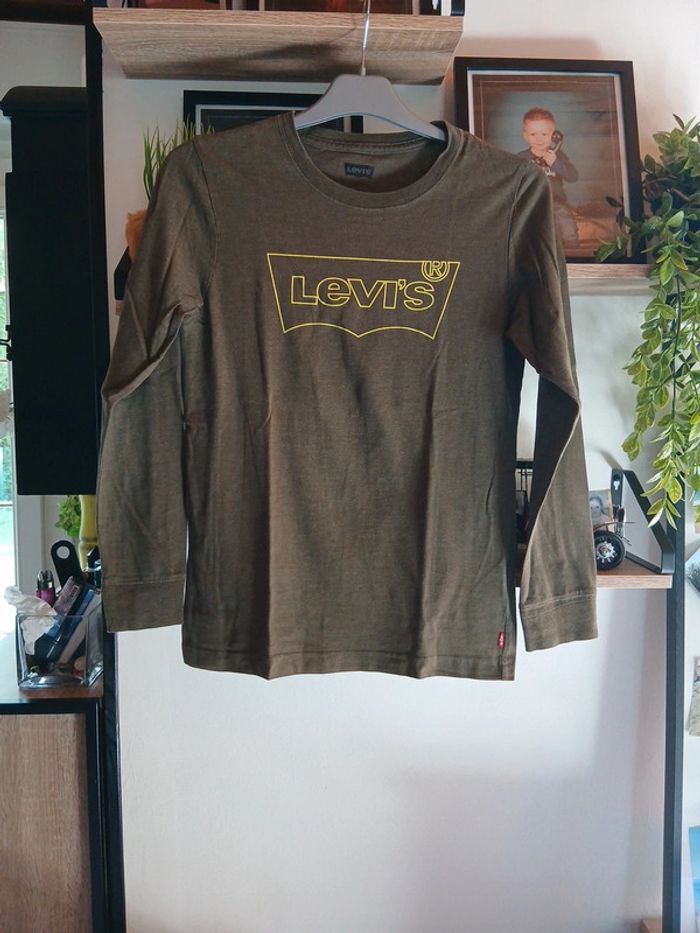 T-shirt levi's 14 ans