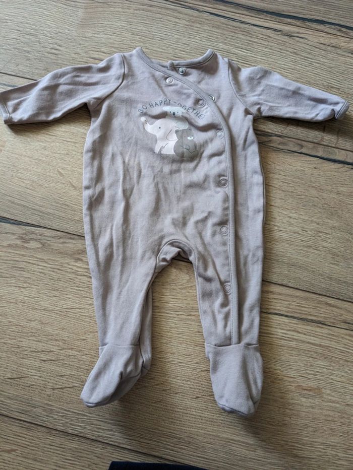 Lot pyjamas naissance C&A - photo numéro 3