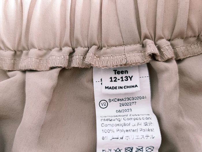 Pantalon cargo à larges poches Shein 12-13 ans - photo numéro 10