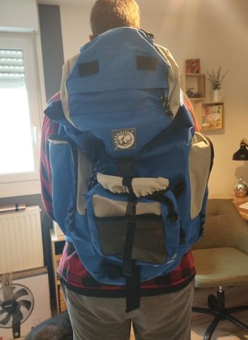Grand sac a dos de randonnée bleu