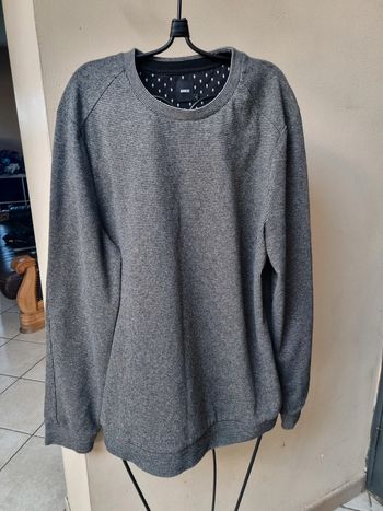 Pull fin gris