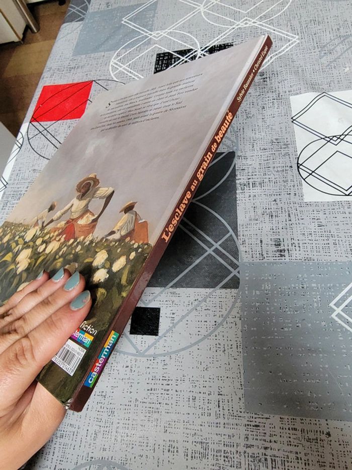 L'esclave au grain de beauté - photo numéro 2