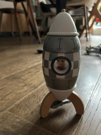 Fusée en bois magnétique Janod bon état