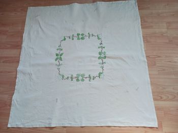 carré de table brodé ou nappe carrée  105 cm coton épais Vintage