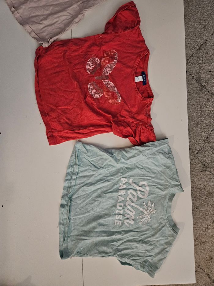 3 T-shirts fille Okaidi 5 ans - photo numéro 1