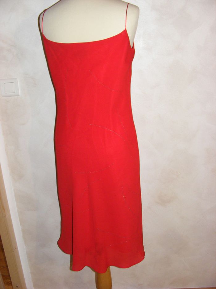 Superbe robe rouge Yessica Neuve taille 40 - photo numéro 3