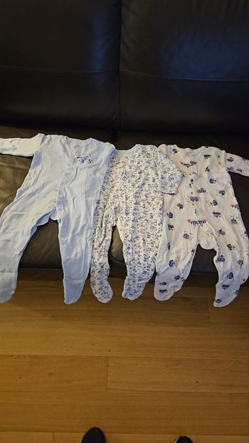 Lot de 3 pyjamas 4 à 18 mois