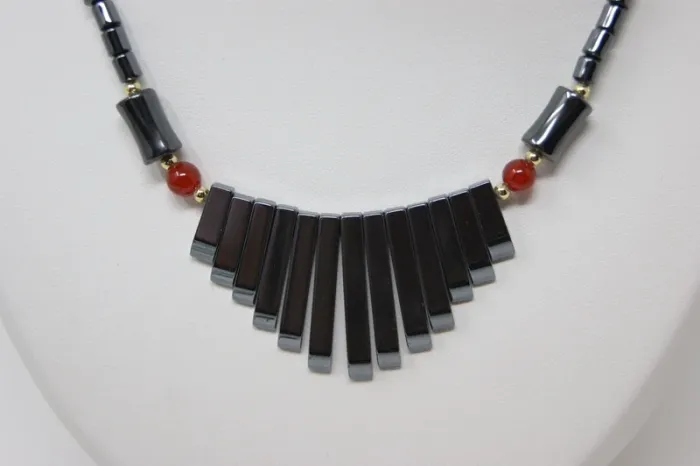 Collier plastron en Hématite - photo numéro 2