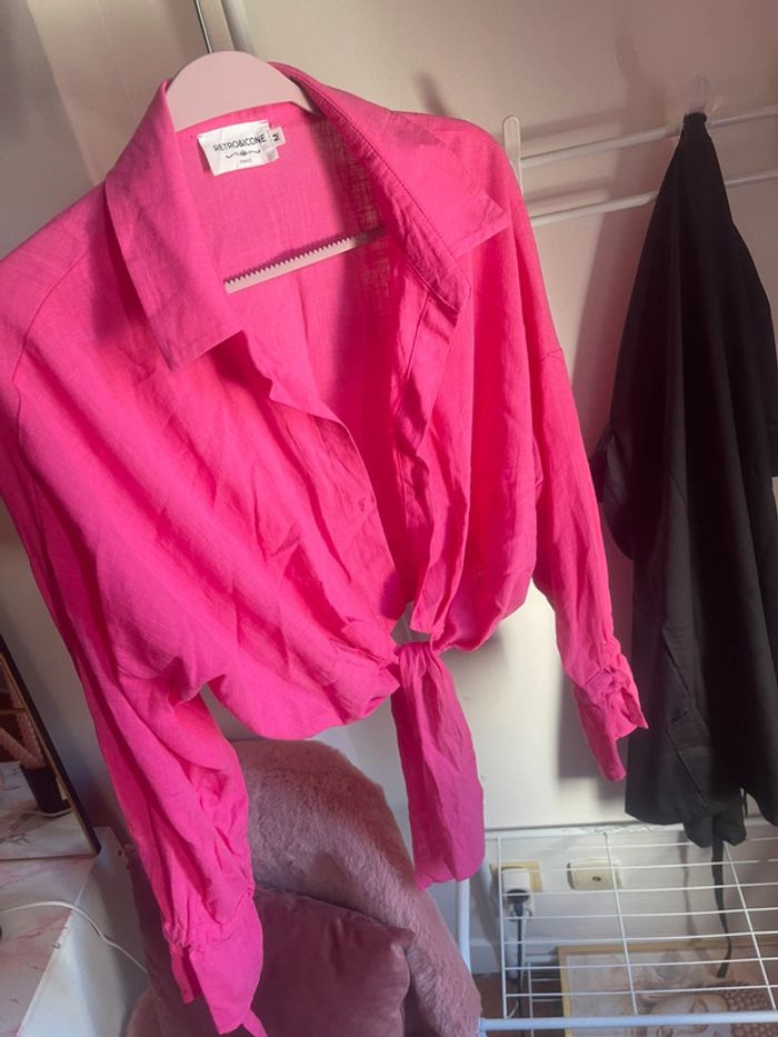 Chemisier court rose fuchsia – taille M – porté une seule fois
