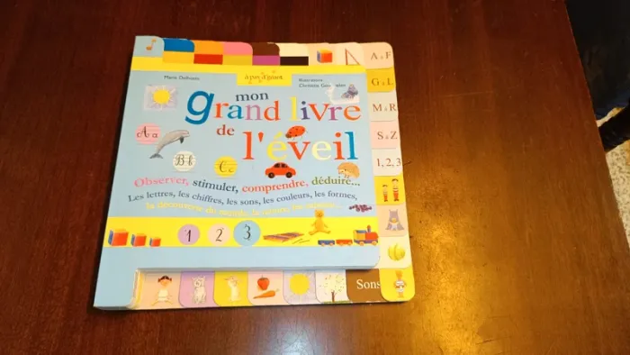 Mon grand livre de l'éveil