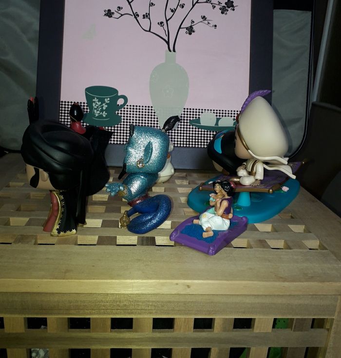 Funko Pop lot de 3c Disney Aladdin dont 1 Movie Moments , Jafar , Genie + 3 figurines Macdo - photo numéro 3
