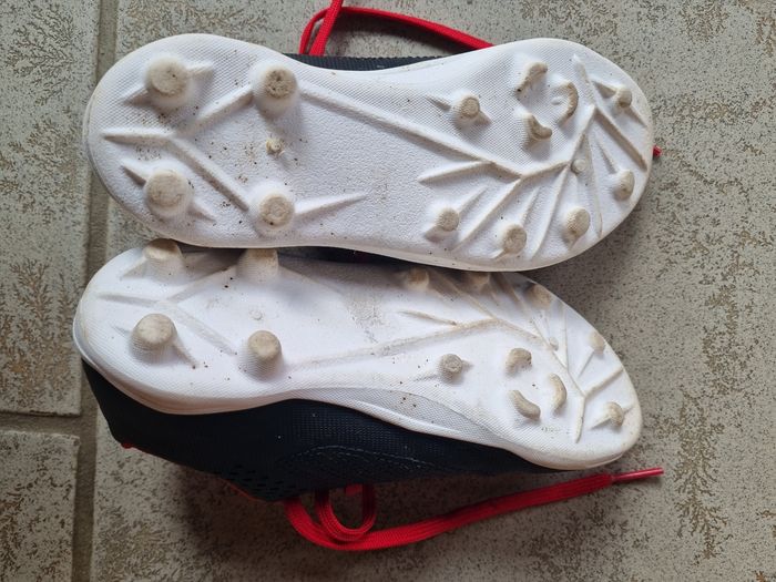 Chaussures de foot/rugby - photo numéro 2