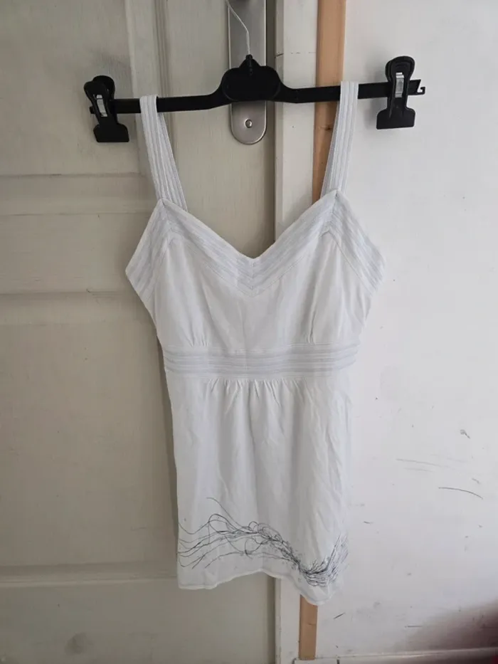 Haut Esprit taille S excellent état