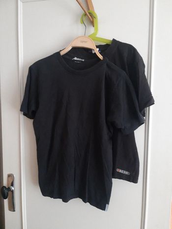 Lot 2 t-shirt noir domyos et decathlon