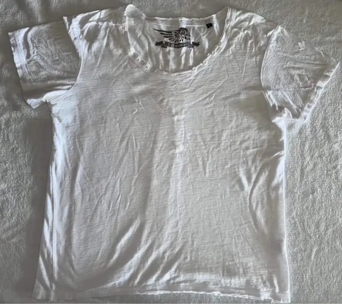 t-shirt l