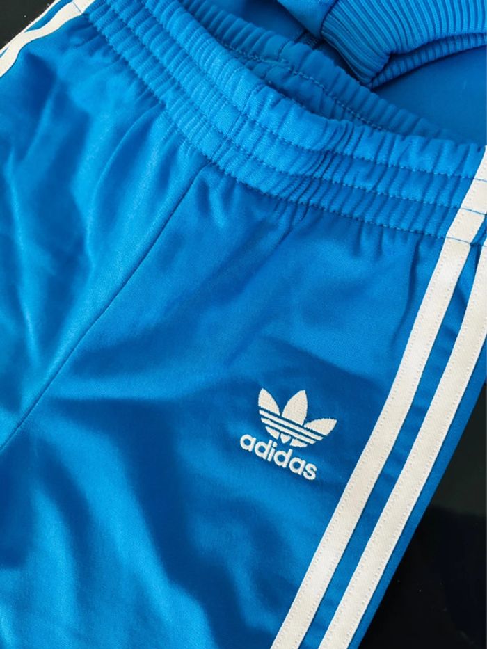Ensemble Adidas 💙 Taille 12 mois - photo numéro 3