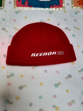 Bonnet Reebok neuf
