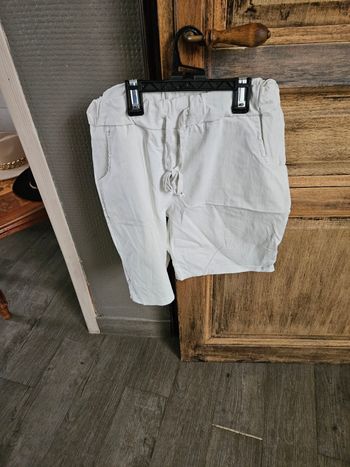 Short blanc