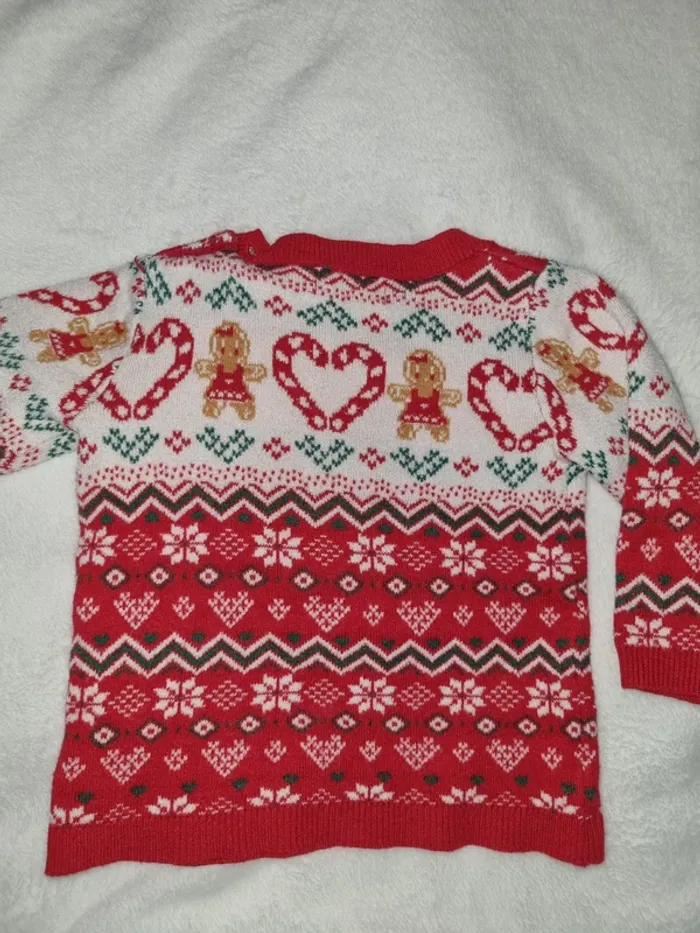 Pull de Noël taille 9 mois - photo numéro 2