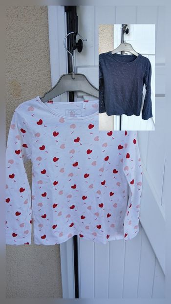 lot 2 maillots filles 5 ans/ 116 FPC