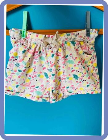 Jolie short 3 ans tape à l’œil