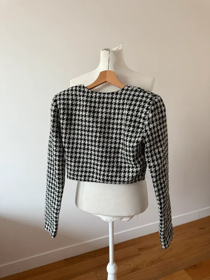 Joli haut Zara court S/36 - photo numéro 3